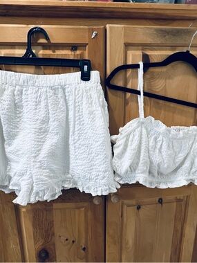 White Two-Piece Ruffled Crop Top and Shorts Set - Women